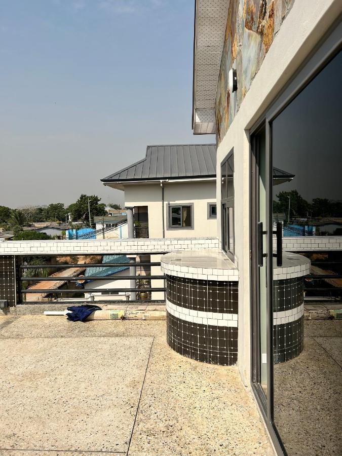 Queen'S Hill Lodge Gbawe Exterior photo