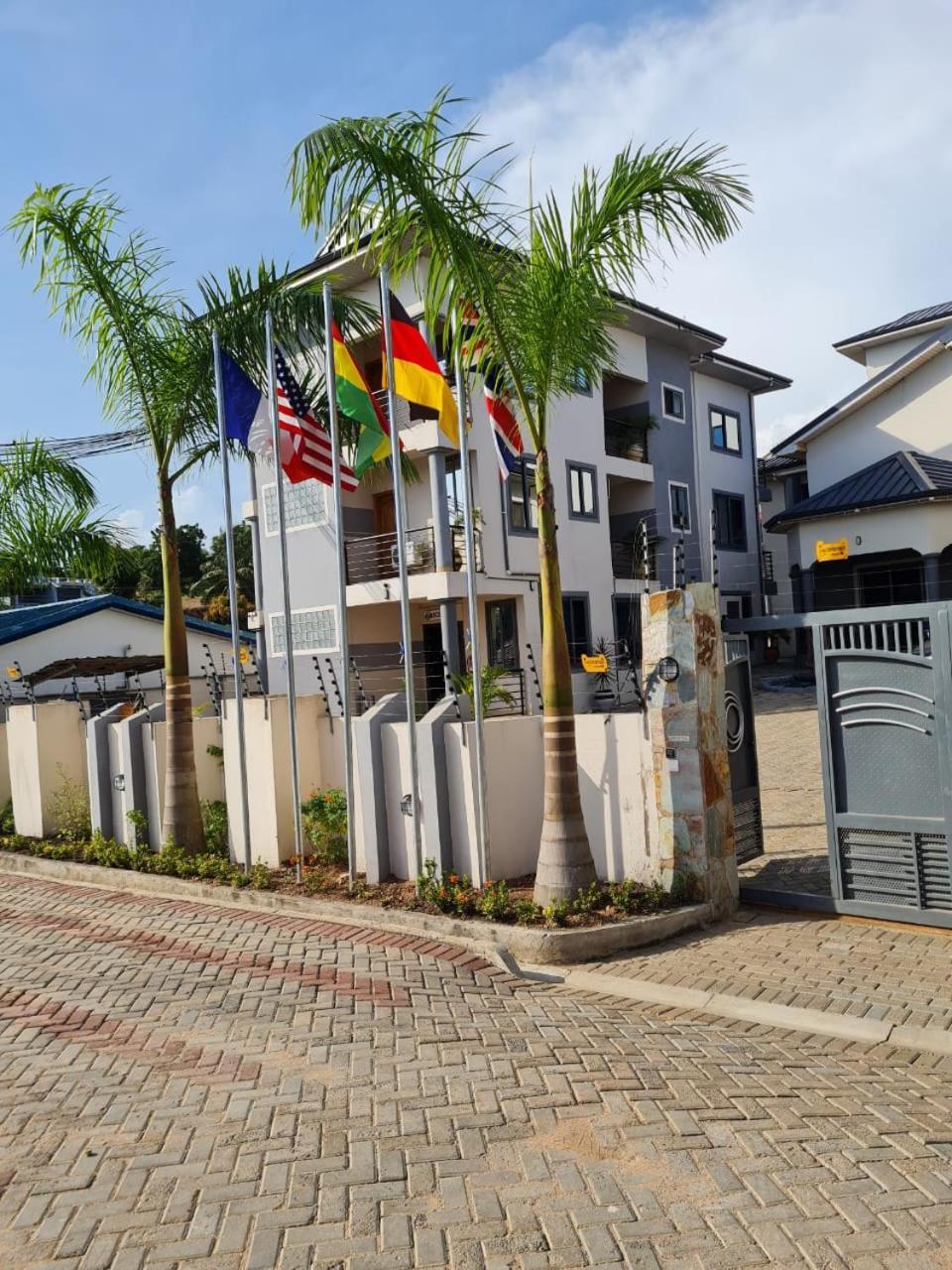Queen'S Hill Lodge Gbawe Exterior photo